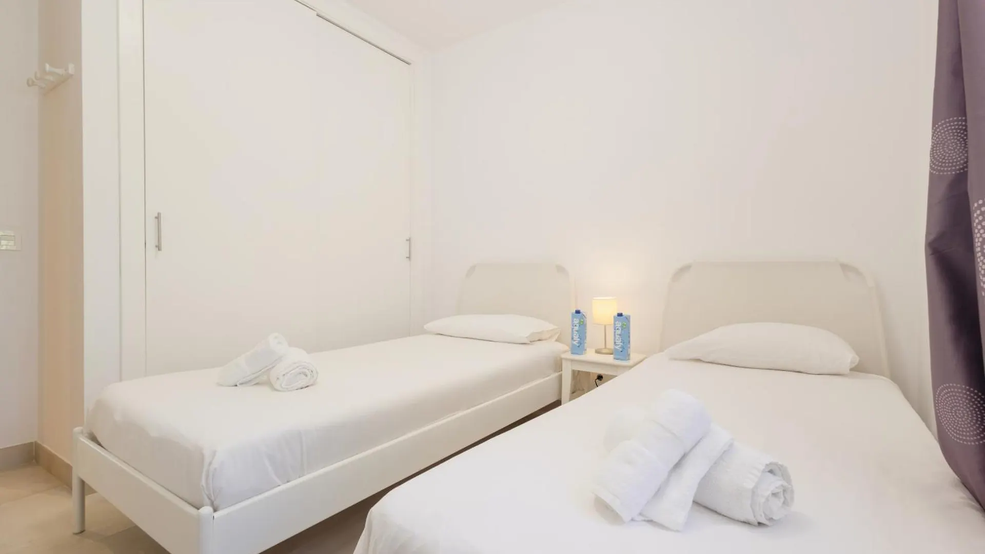 Cozy Holiday Home By The Beach In Costabella, 마르베야 스페인