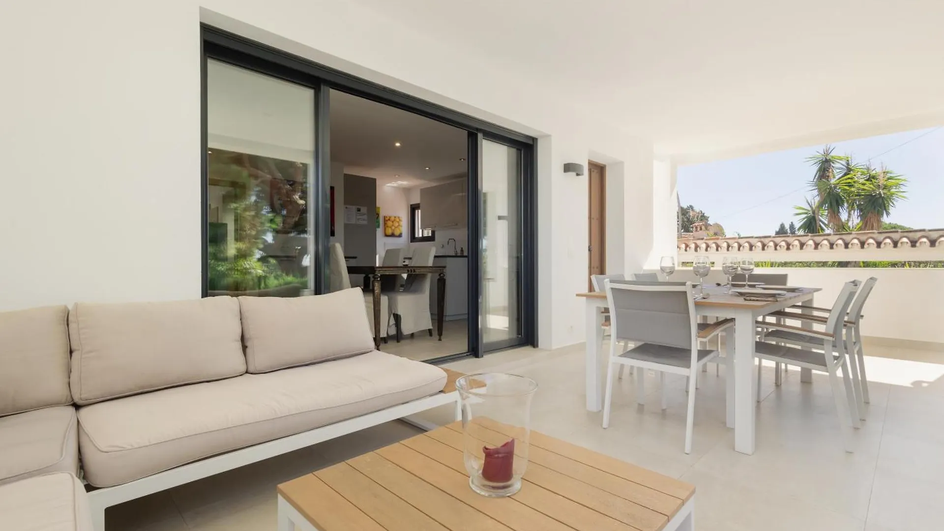 Cozy Holiday Home By The Beach In Costabella, Marbella Spain