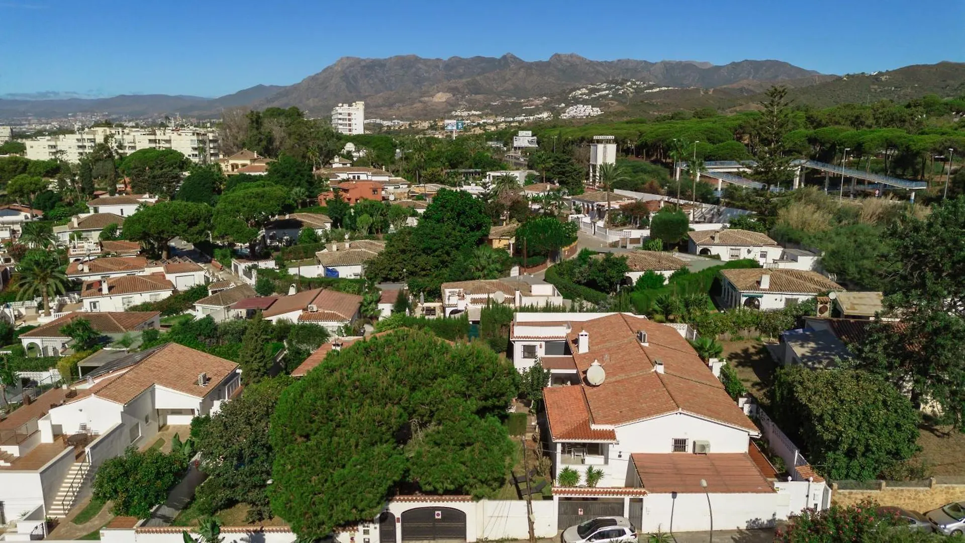 Cozy Holiday Home By The Beach In Costabella, Marbella