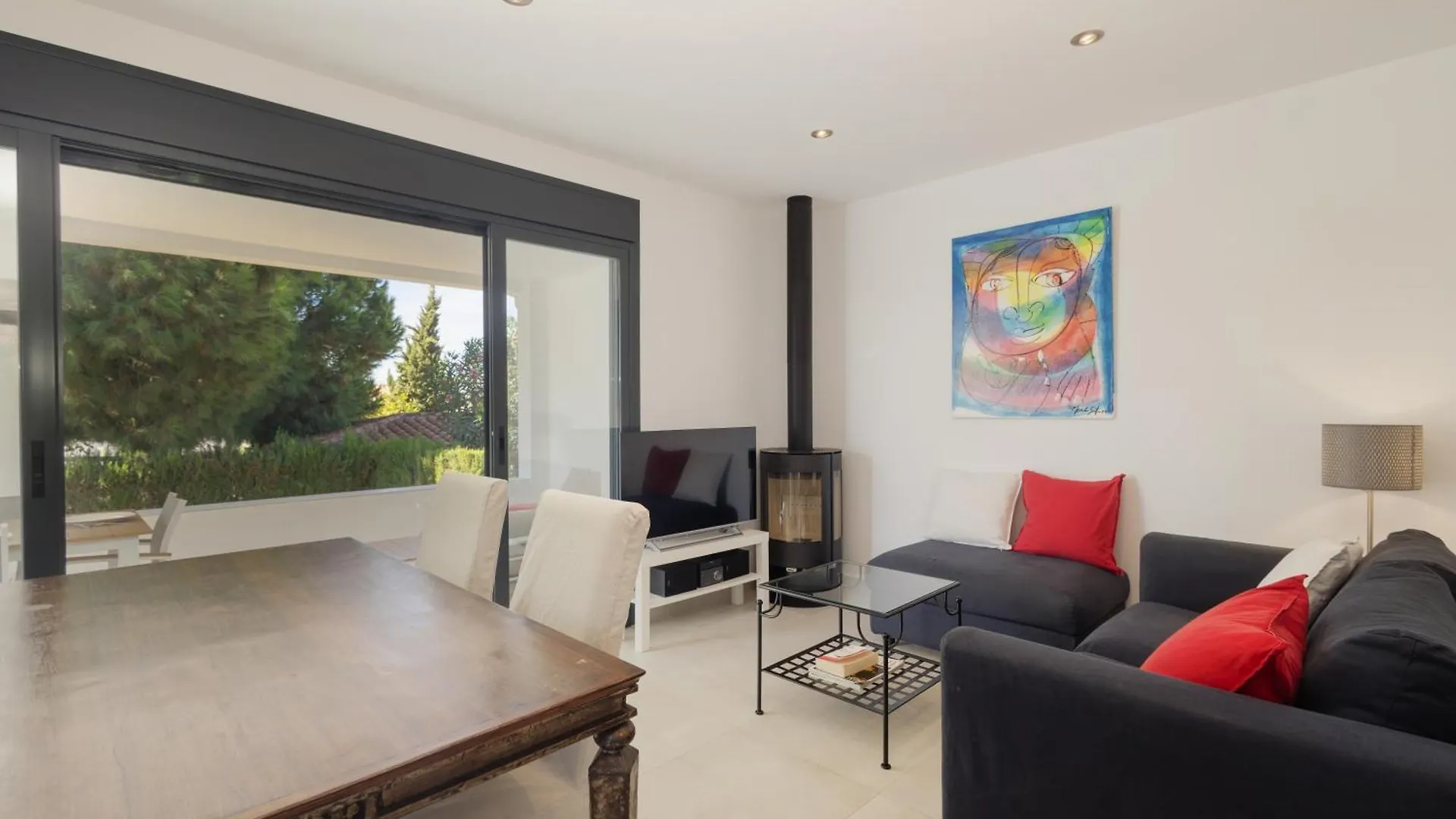 Cozy Holiday Home By The Beach In Costabella, Marbella Spain
